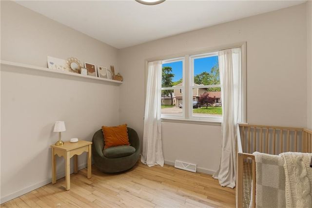 927 W 20th Terrace, Lawrence, KS 66046