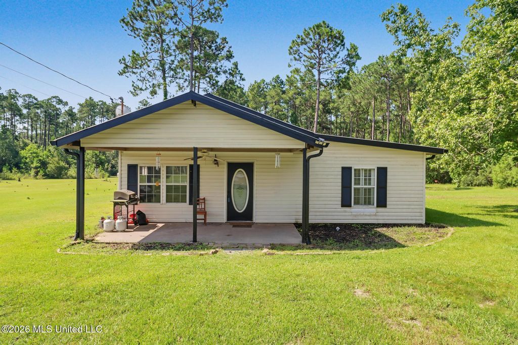 11801 Jim Ramsay Road, Vancleave, MS 39565