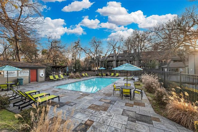 9910 Royal Lane 1105, Dallas, TX 75231