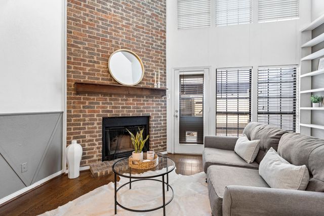 9910 Royal Lane 1105, Dallas, TX 75231