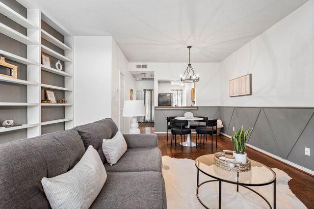 9910 Royal Lane 1105, Dallas, TX 75231