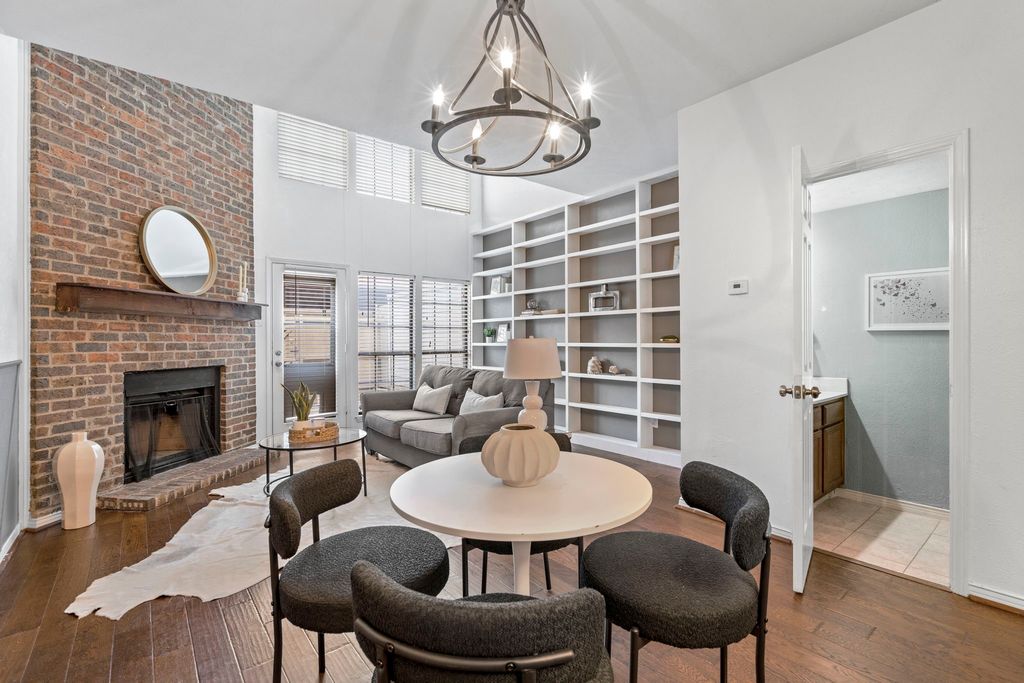 9910 Royal Lane 1105, Dallas, TX 75231