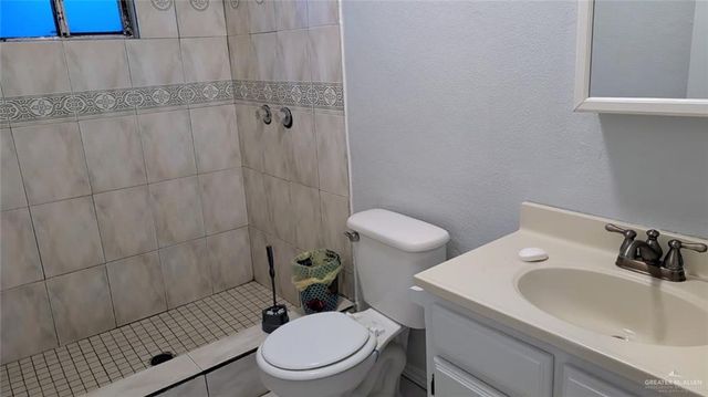 1230 Cottonwood Drive, Edinburg, TX 78541