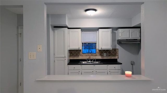 1230 Cottonwood Drive, Edinburg, TX 78541