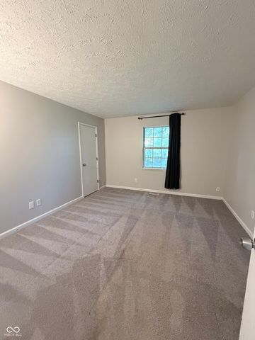 3323 Lauren Drive, Indianapolis, IN 46235