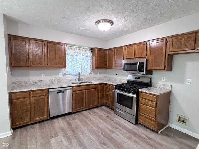 3323 Lauren Drive, Indianapolis, IN 46235