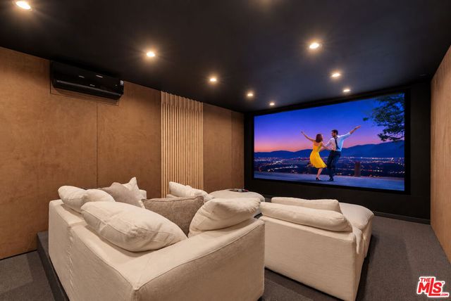 3575 Multiview Drive, Los Angeles, CA 90068