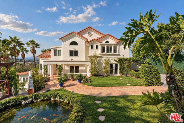 3575 Multiview Drive, Los Angeles, CA 90068