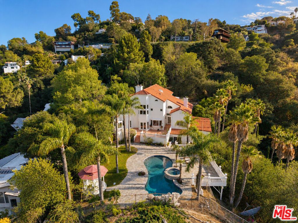 3575 Multiview Drive, Los Angeles, CA 90068