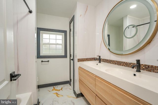 1203 W MILL RD, Northfield, NJ 08225