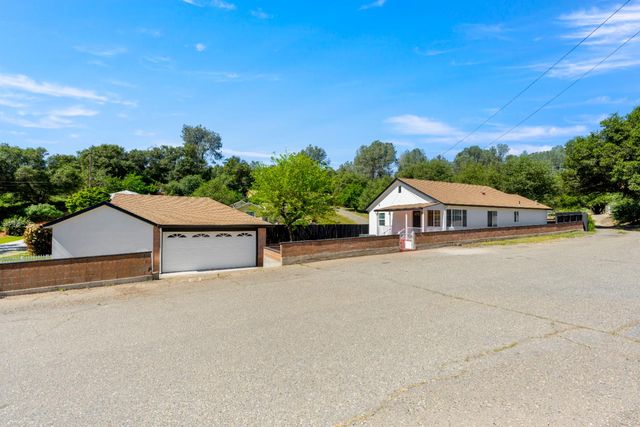 185 Mill St, Sutter Creek, CA 95685