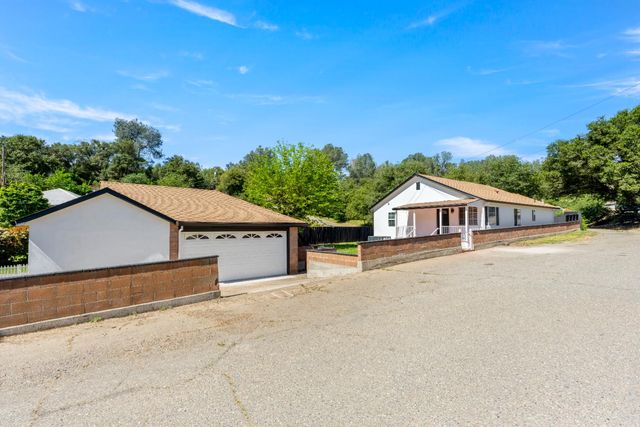 185 Mill St, Sutter Creek, CA 95685