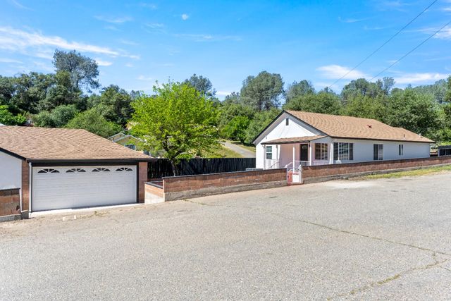 185 Mill St, Sutter Creek, CA 95685