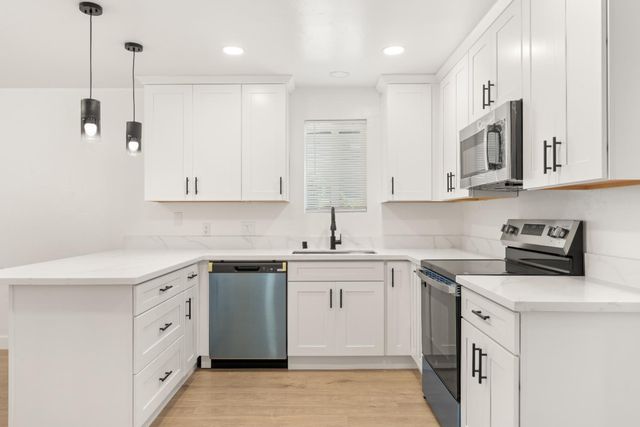 185 Mill St, Sutter Creek, CA 95685