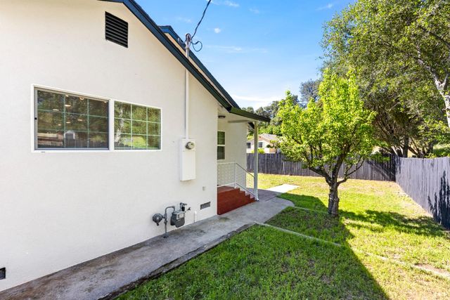 185 Mill St, Sutter Creek, CA 95685