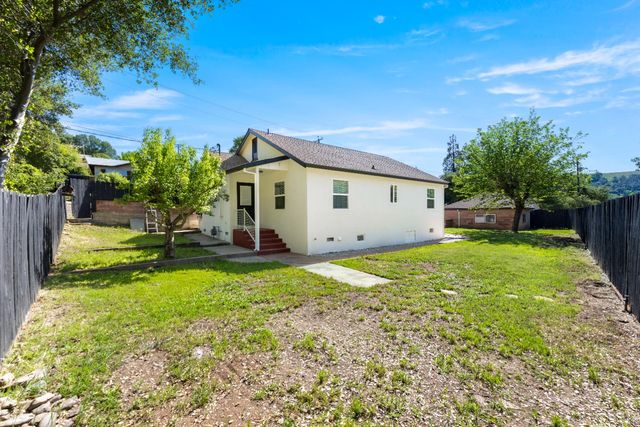 185 Mill St, Sutter Creek, CA 95685