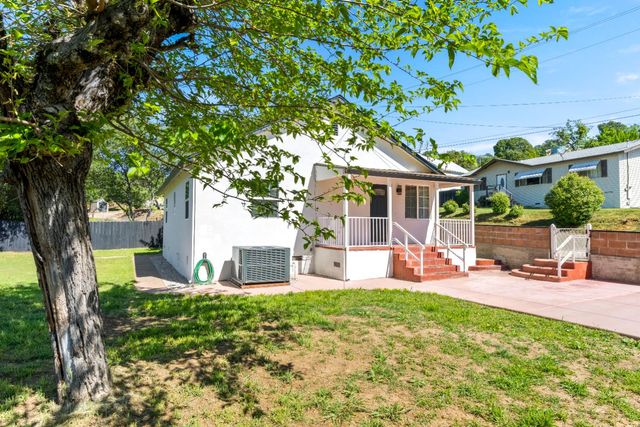 185 Mill St, Sutter Creek, CA 95685