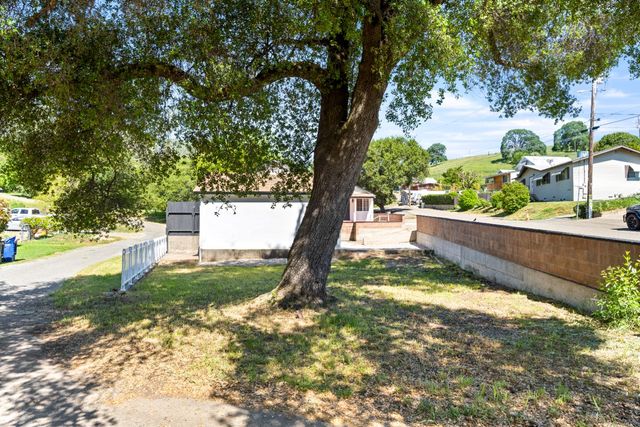 185 Mill St, Sutter Creek, CA 95685