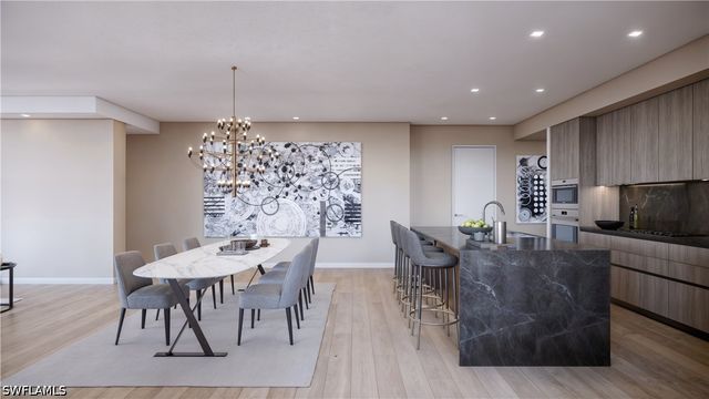 1301 3rd AVE S 6203, Naples, FL 34102