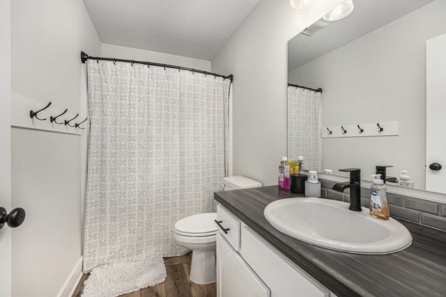 3633 Waterton Drive, Jamestown Twp, MI 49418