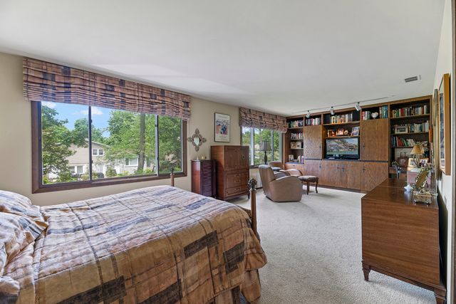 460 Hazel Avenue, Highland Park, IL 60035