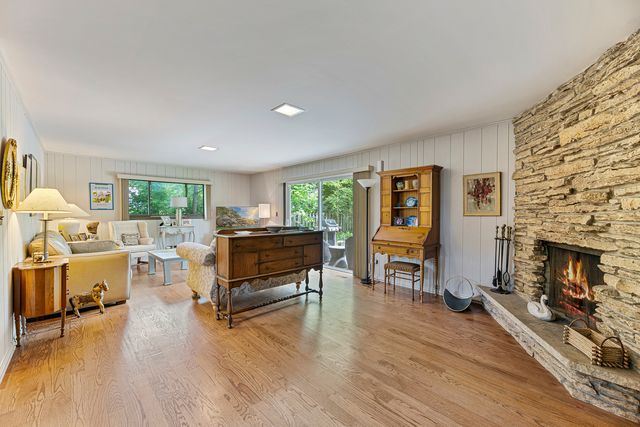 460 Hazel Avenue, Highland Park, IL 60035