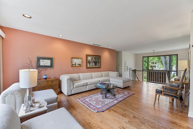 460 Hazel Avenue, Highland Park, IL 60035
