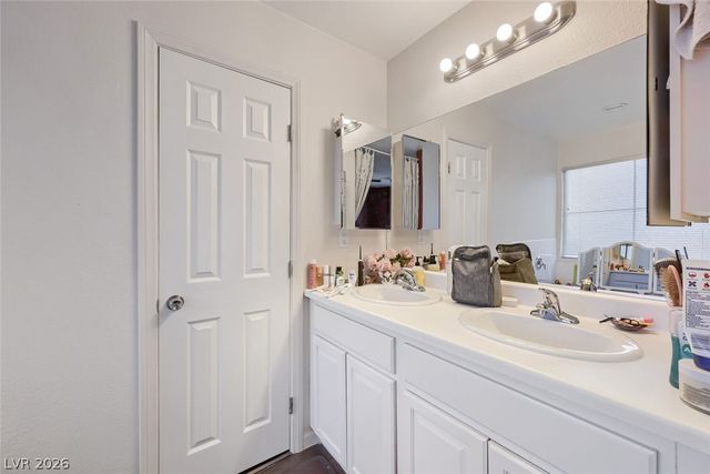 2844 Calle Del Oro, Las Vegas, NV 89120