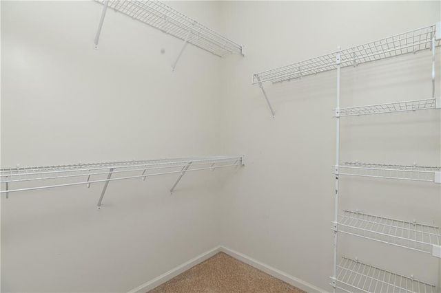 9886 Nieman Place, Overland Park, KS 66213