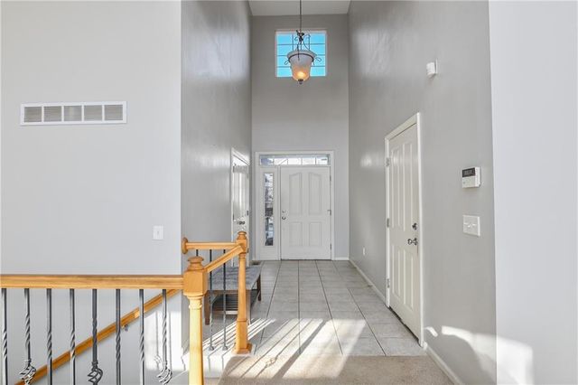 9886 Nieman Place, Overland Park, KS 66213