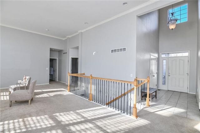 9886 Nieman Place, Overland Park, KS 66213