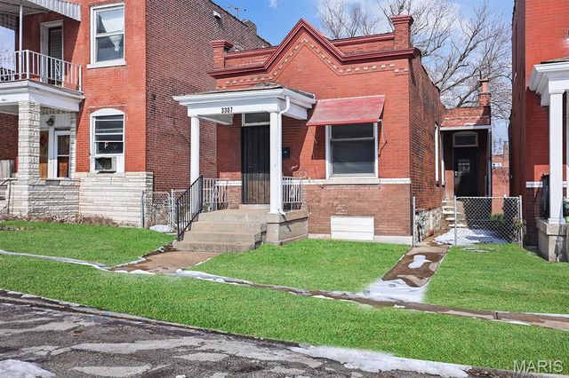 3307 Winnebago Street, St Louis, MO 63118