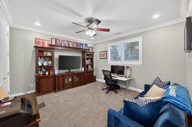 1303 Jordan Avenue, Clovis, CA 93611