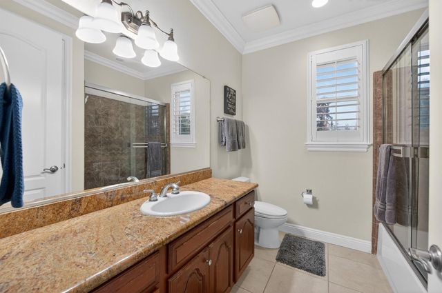 1303 Jordan Avenue, Clovis, CA 93611