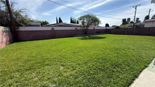 1006 Nicklett, Fullerton, CA 92833