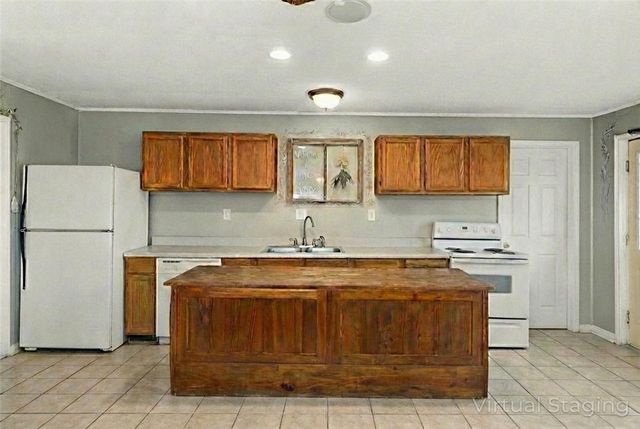 2250 Dillard Road, Brenham, TX 77833