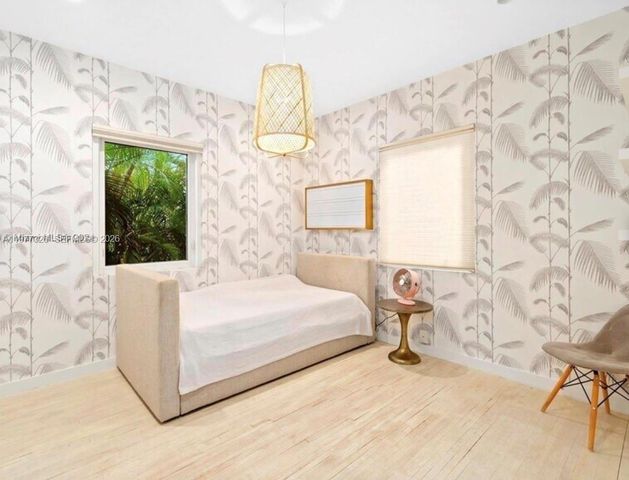 5120 Cherokee Ave, Miami Beach, FL 33140