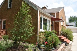 33 N Spring Avenue FRONT, La Grange, IL 60525