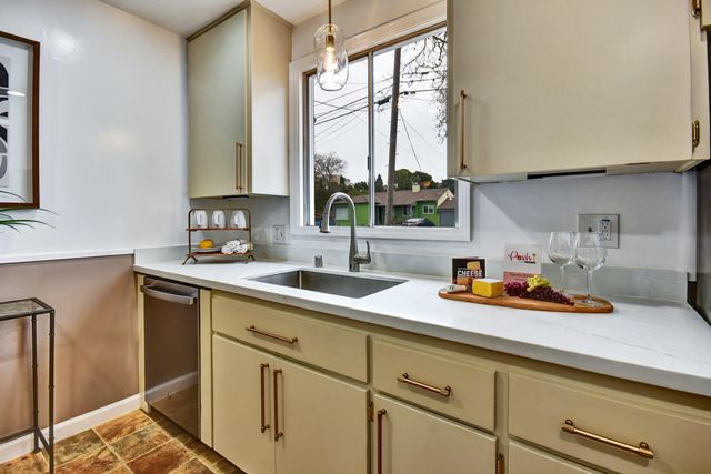 1757 143rd Ave, San Leandro, CA 94578