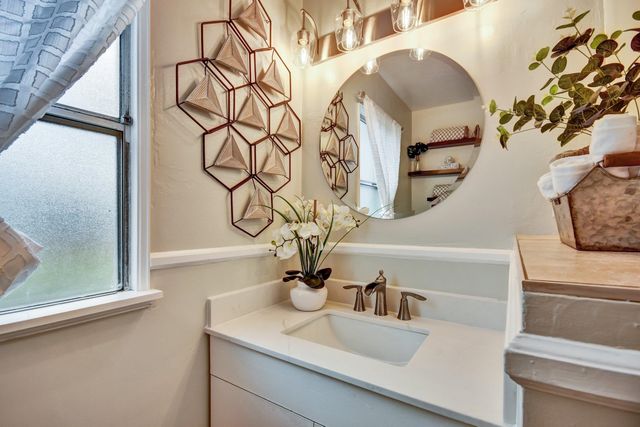 1757 143rd Ave, San Leandro, CA 94578