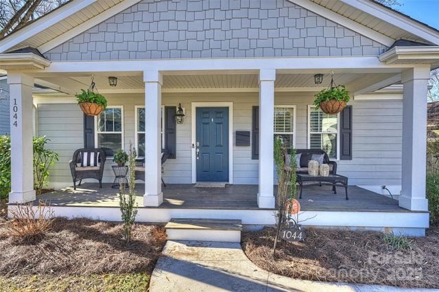 1044 Lunsford Place, Charlotte, NC 28205