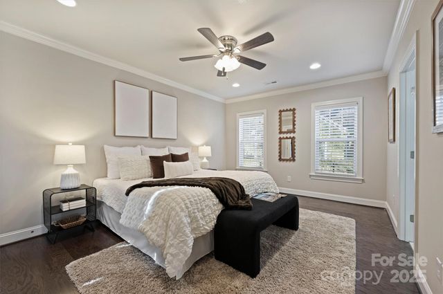 1044 Lunsford Place, Charlotte, NC 28205