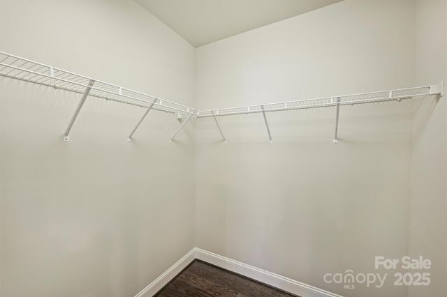 1044 Lunsford Place, Charlotte, NC 28205