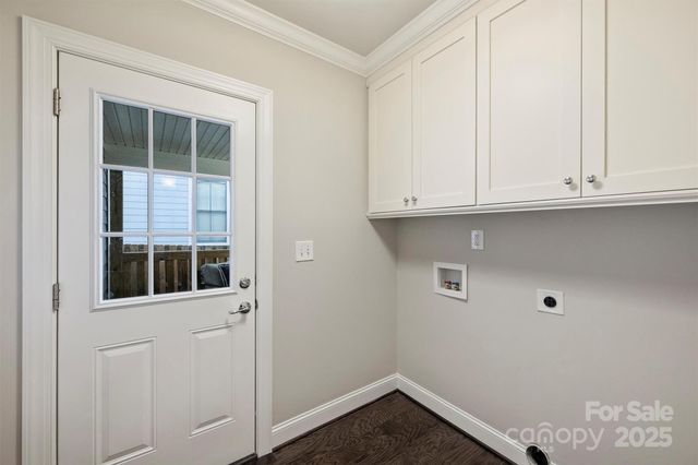 1044 Lunsford Place, Charlotte, NC 28205