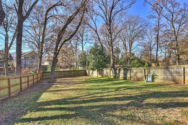 1044 Lunsford Place, Charlotte, NC 28205