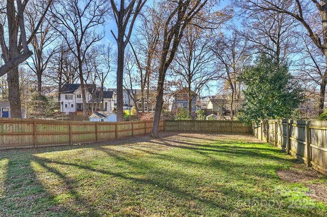 1044 Lunsford Place, Charlotte, NC 28205