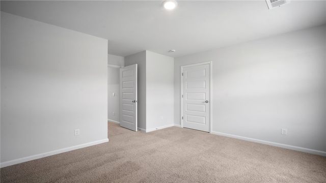 1040 Lakes Blvd, Brunswick, GA 31525