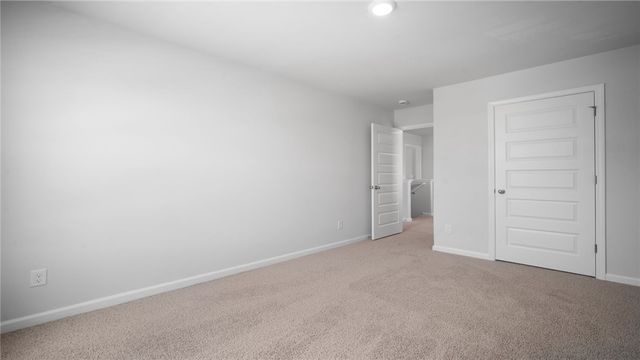 1040 Lakes Blvd, Brunswick, GA 31525