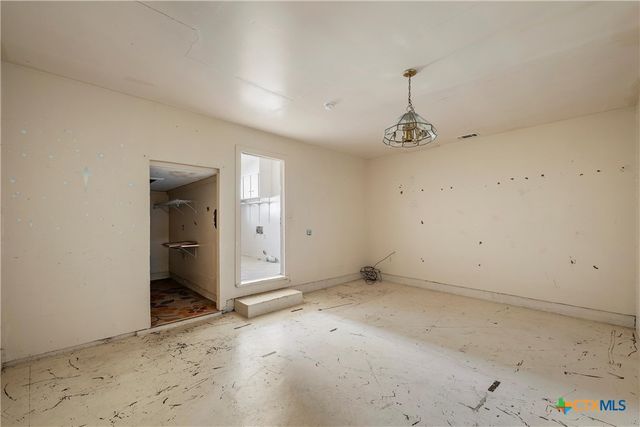 2501 Oak Drive, Gatesville, TX 76528