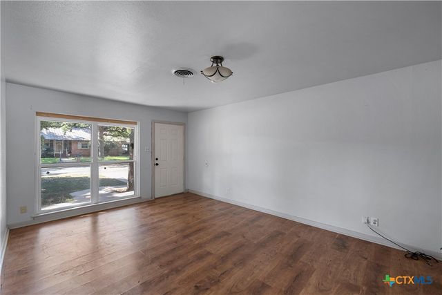 2501 Oak Drive, Gatesville, TX 76528